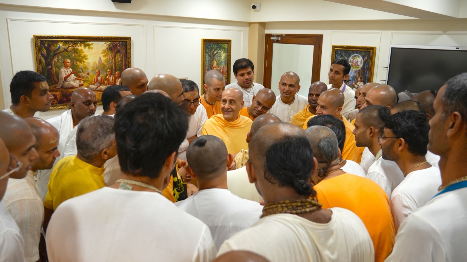 Residential courses at Govardhan Eco Village