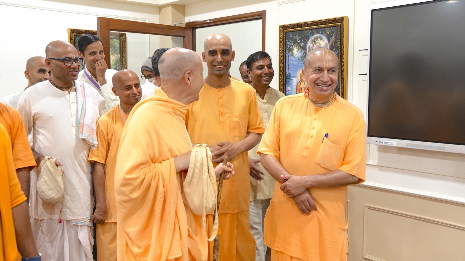 Residential courses at Govardhan Eco Village